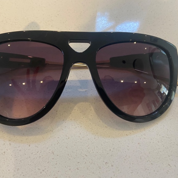 Derek Lam black and gold aviator sunglasses - Picture 2 of 4